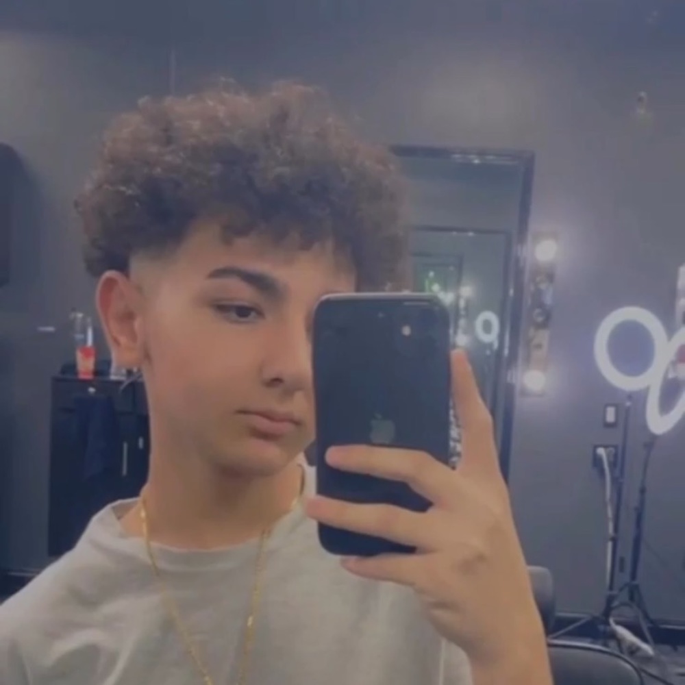 Meet your Posher, Alex